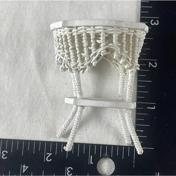 Wicker White Furniture Vtg 5 pc Set 1:12 Dollhouse Miniature + Accessories Decor - Picture 6 of 11